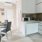 Luxury 4 Star In The Old Town Apartment *