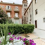 Luxury 4 Star In The Old Town Apartment