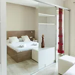 Luxury 4 Star In The Old Town