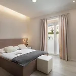 Luxury 4 Star In The Old Town Apartment *