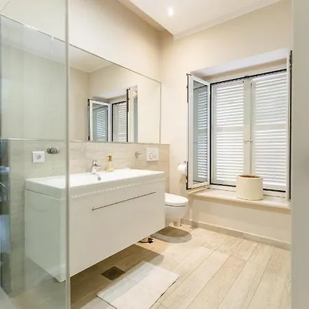Luxury 4 Star In The Old Town Apartment *