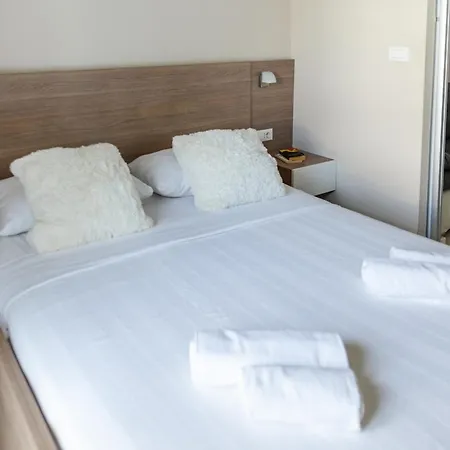 Luxury 4 Star In The Old Town Apartament *