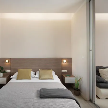 Luxury 4 Star In The Old Town Apartment *