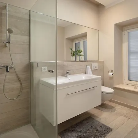 شقة Luxury 4 Star In The Old Town *