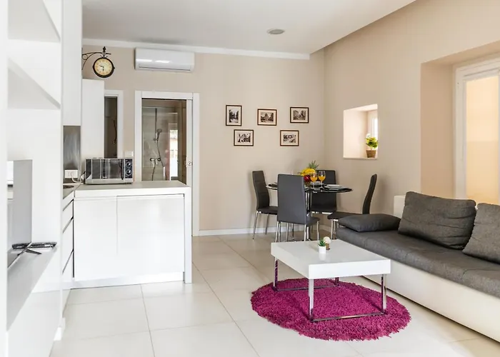 Luxury 4 Star In The Old Town * Zadar