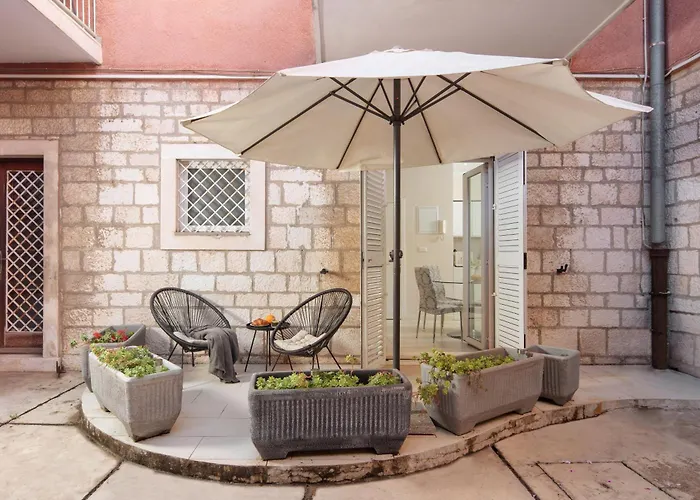 Luxury 4 Star In The Old Town Apartamento Zadar